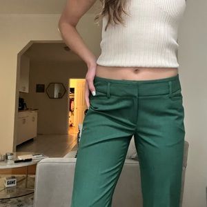 Low-rise trousers in green